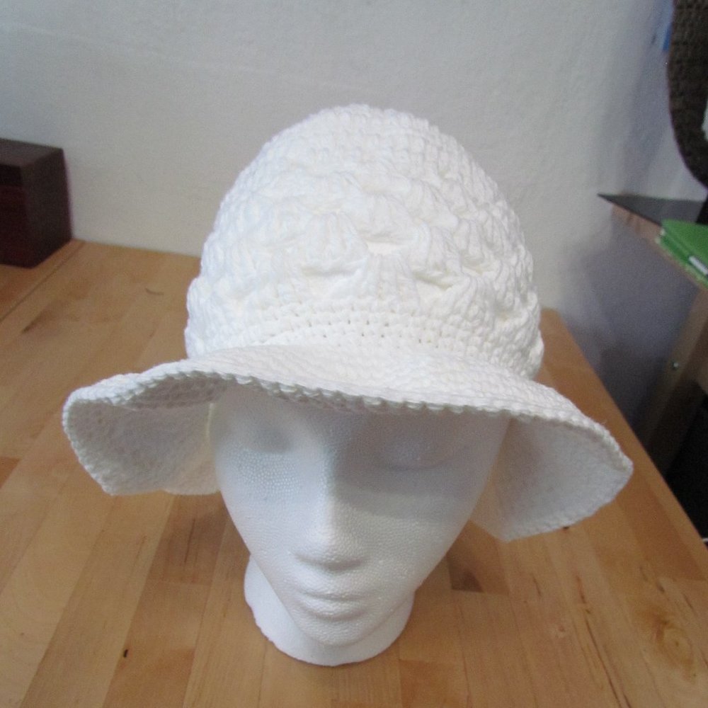 Taller de ABU Handmade crochet hat (white)
